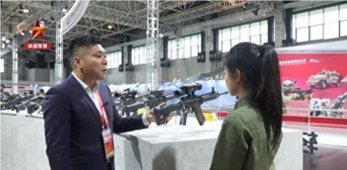 20系列武器(20式轻武器介绍)插图