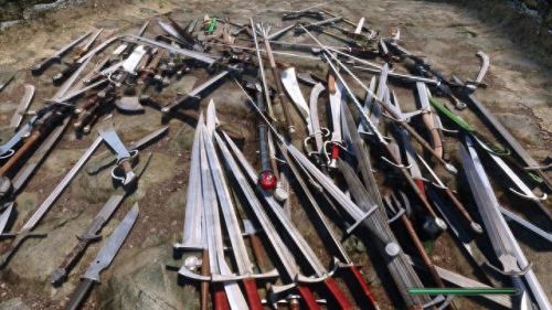 上古卷轴5不能装武器了(上古卷轴5装备分解不了)插图