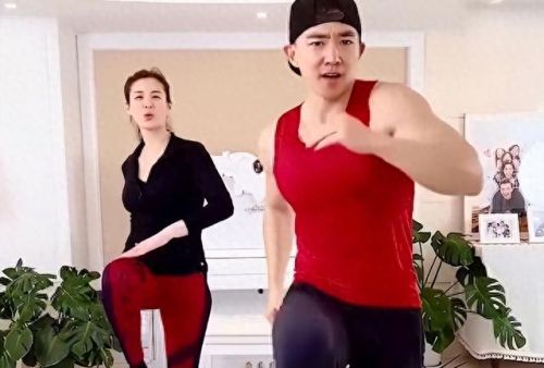 前有刘畊宏女孩 后有王心凌男孩(女生喜欢王心凌和刘畊宏)插图1