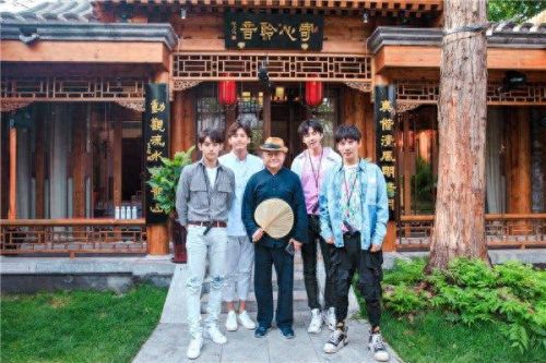我们的师父(师傅和师父的区别)插图