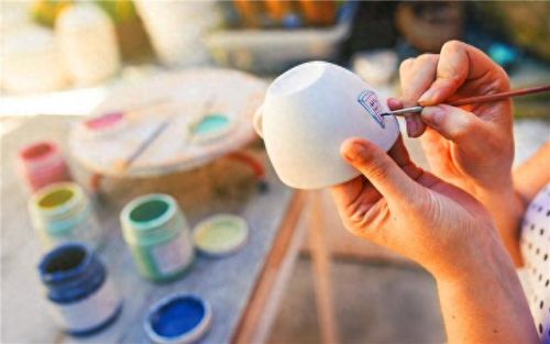 在家里做手工活(手工活串珠子8毛一串)插图