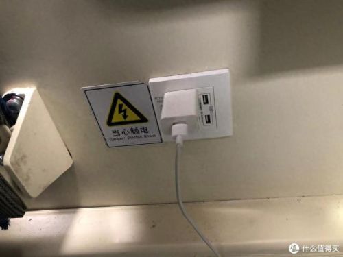 硬卧车厢(软卧车厢图片)