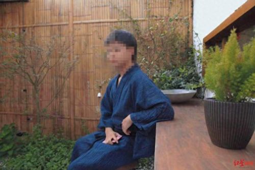 坑爸诈骗犯2(诈骗大妈140万)插图1
