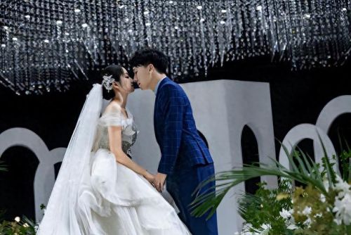 快乐星球冰柠檬结婚(快乐星球冰柠檬发脾气)插图2