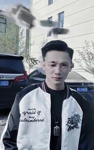 以一敌三(以一敌三小说免费阅读)插图