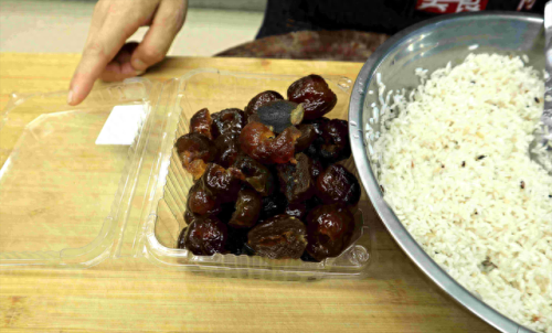 粽子煮多长时间(成品粽子一般煮多久)插图4