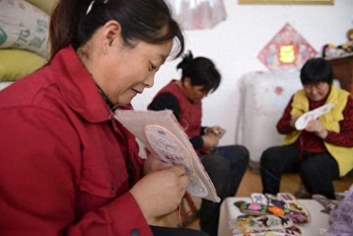 在家里做什么手工活比较赚钱(利润很吓人10个冷门创业项目加盟)插图4