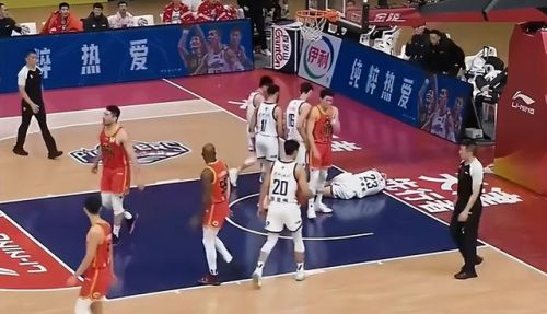 琼斯被驱逐出场(诺拉琼斯现状)插图5