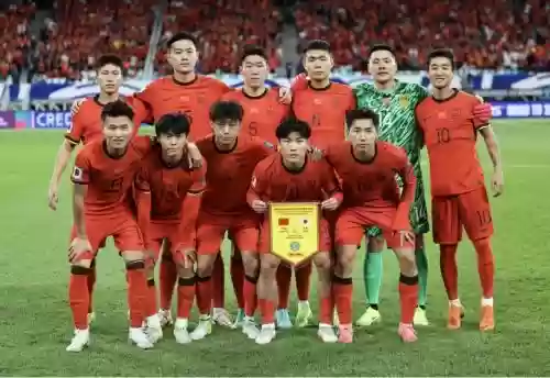 国足阵容首发