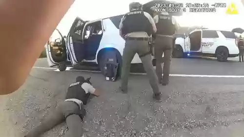 装备全靠捡射击